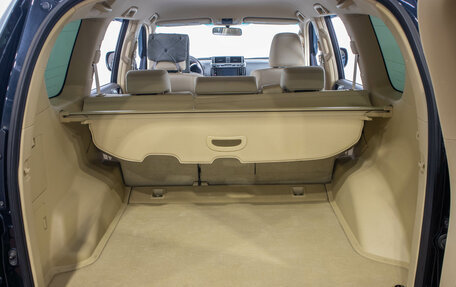 Toyota Land Cruiser Prado 150 рестайлинг 2, 2016 год, 3 799 000 рублей, 31 фотография