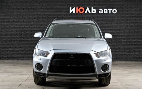 Mitsubishi Outlander III рестайлинг 3, 2011 год, 1 050 000 рублей, 2 фотография