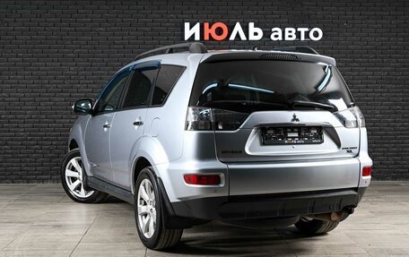 Mitsubishi Outlander III рестайлинг 3, 2011 год, 1 050 000 рублей, 6 фотография