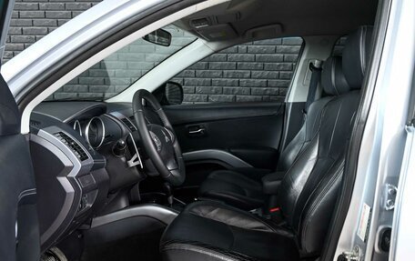 Mitsubishi Outlander III рестайлинг 3, 2011 год, 1 050 000 рублей, 8 фотография
