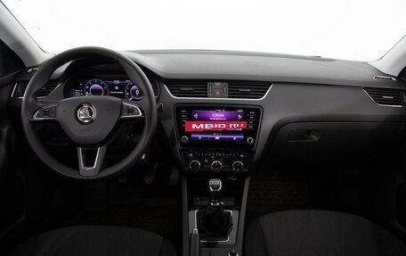 Skoda Octavia, 2019 год, 1 599 000 рублей, 10 фотография