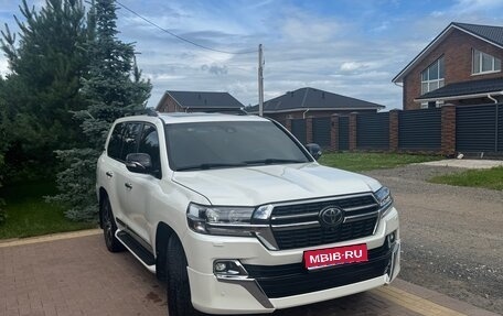 Toyota Land Cruiser 200, 2020 год, 8 190 000 рублей, 1 фотография