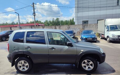 Chevrolet Niva I рестайлинг, 2019 год, 835 000 рублей, 3 фотография