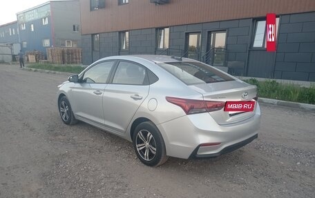 Hyundai Solaris II рестайлинг, 2017 год, 1 050 000 рублей, 5 фотография