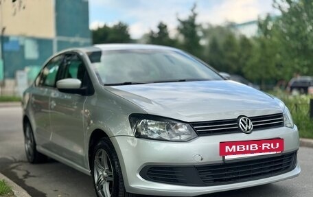 Volkswagen Polo VI (EU Market), 2011 год, 585 000 рублей, 2 фотография