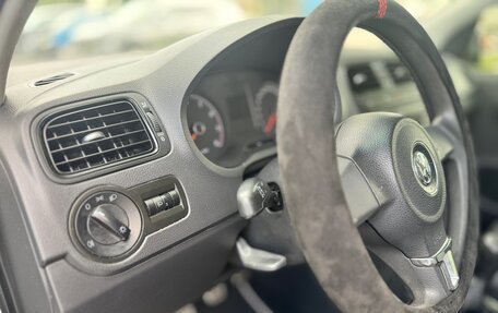 Volkswagen Polo VI (EU Market), 2011 год, 585 000 рублей, 10 фотография