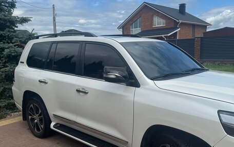 Toyota Land Cruiser 200, 2020 год, 8 190 000 рублей, 3 фотография