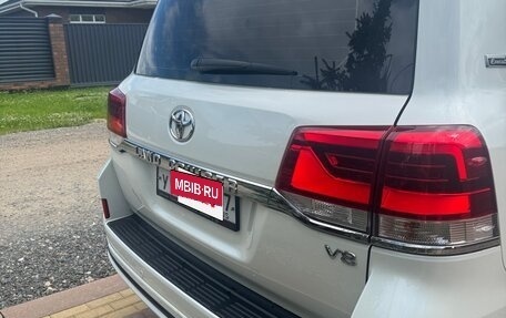 Toyota Land Cruiser 200, 2020 год, 8 190 000 рублей, 7 фотография