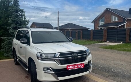 Toyota Land Cruiser 200, 2020 год, 8 190 000 рублей, 2 фотография