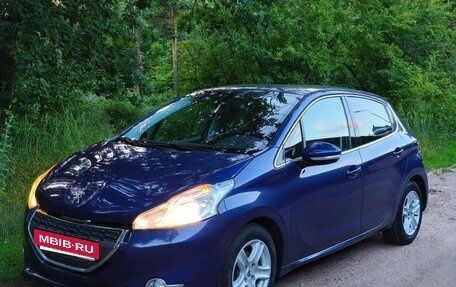 Peugeot 208 II, 2013 год, 545 000 рублей, 13 фотография