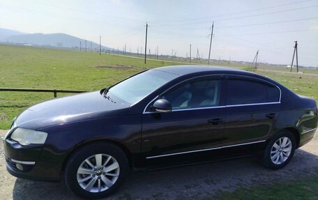 Volkswagen Passat B6, 2010 год, 700 000 рублей, 2 фотография