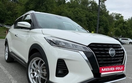 Nissan Kicks I, 2020 год, 1 810 000 рублей, 2 фотография