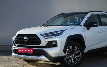 Toyota RAV4, 2025 год, 3 990 000 рублей, 2 фотография