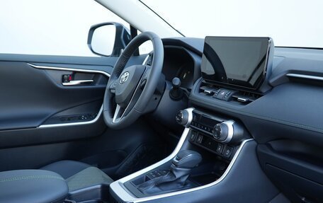 Toyota RAV4, 2025 год, 3 990 000 рублей, 22 фотография