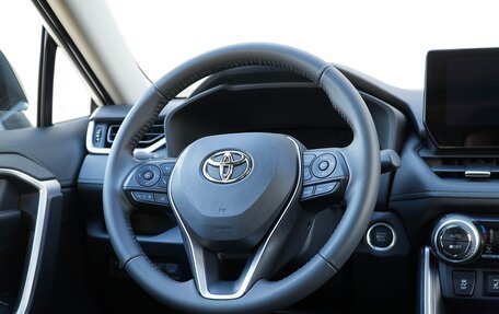 Toyota RAV4, 2025 год, 3 990 000 рублей, 26 фотография