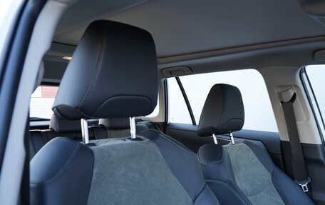 Toyota RAV4, 2025 год, 3 990 000 рублей, 23 фотография