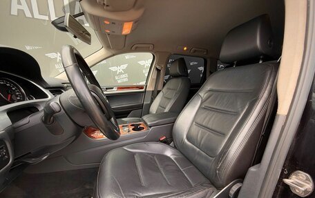 Volkswagen Touareg III, 2011 год, 1 899 000 рублей, 11 фотография