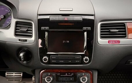 Volkswagen Touareg III, 2011 год, 1 899 000 рублей, 15 фотография