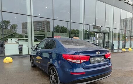 KIA Rio III рестайлинг, 2015 год, 899 800 рублей, 8 фотография