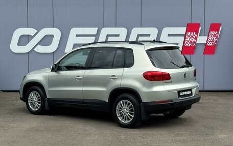 Volkswagen Tiguan I, 2011 год, 979 000 рублей, 2 фотография