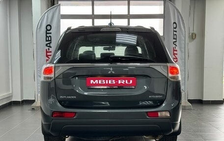 Mitsubishi Outlander III рестайлинг 3, 2013 год, 1 450 000 рублей, 8 фотография