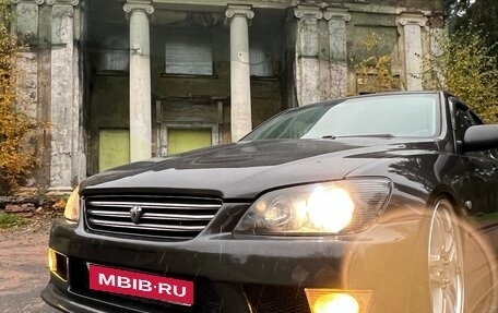 Lexus IS II рестайлинг 2, 2001 год, 750 000 рублей, 1 фотография