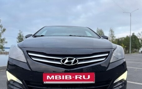 Hyundai Solaris II рестайлинг, 2015 год, 1 050 000 рублей, 4 фотография