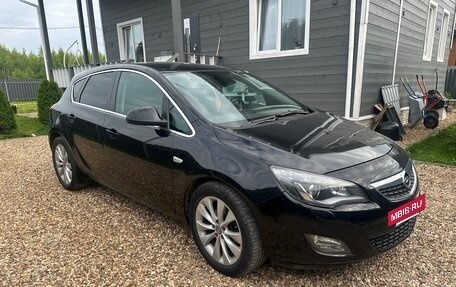 Opel Astra J, 2010 год, 690 000 рублей, 3 фотография