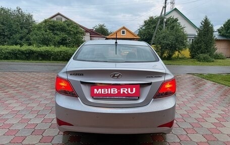 Hyundai Solaris II рестайлинг, 2015 год, 800 000 рублей, 8 фотография