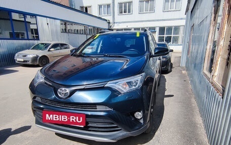 Toyota RAV4, 2019 год, 2 750 000 рублей, 3 фотография