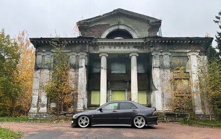 Lexus IS II рестайлинг 2, 2001 год, 750 000 рублей, 2 фотография