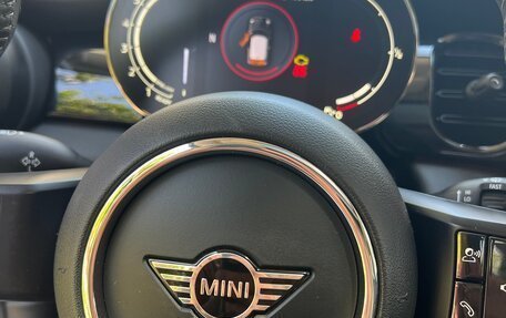 MINI Hatch, 2021 год, 1 500 000 рублей, 6 фотография
