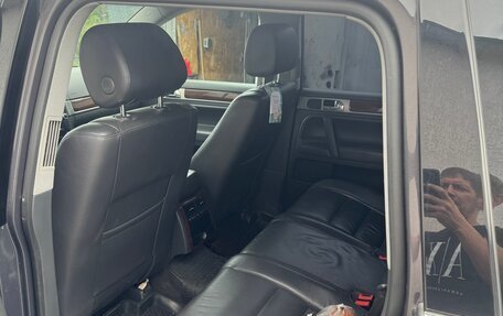 Volkswagen Touareg III, 2010 год, 1 350 000 рублей, 3 фотография