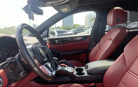 Porsche Cayenne III, 2021 год, 10 700 000 рублей, 20 фотография