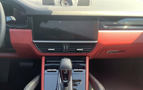 Porsche Cayenne III, 2021 год, 10 700 000 рублей, 19 фотография
