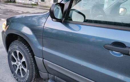 Ford Escape II, 2005 год, 600 000 рублей, 10 фотография