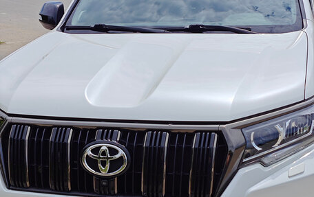 Toyota Land Cruiser Prado 150 рестайлинг 2, 2022 год, 8 500 000 рублей, 3 фотография