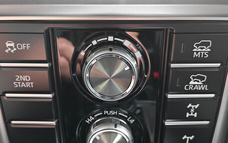Toyota Land Cruiser Prado 150 рестайлинг 2, 2022 год, 8 500 000 рублей, 19 фотография