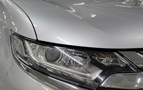 Mitsubishi Outlander III рестайлинг 3, 2018 год, 1 890 000 рублей, 21 фотография