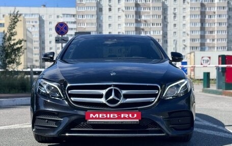 Mercedes-Benz E-Класс, 2019 год, 4 950 000 рублей, 8 фотография