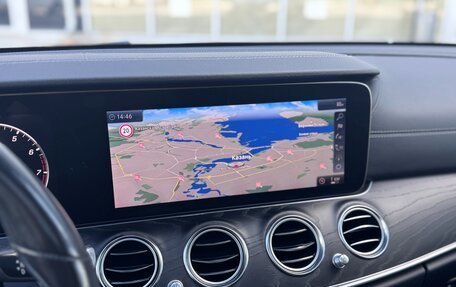 Mercedes-Benz E-Класс, 2019 год, 4 950 000 рублей, 18 фотография