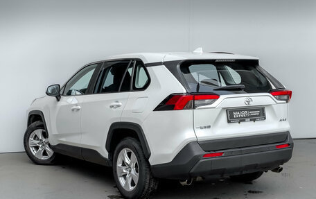 Toyota RAV4, 2021 год, 2 820 000 рублей, 7 фотография