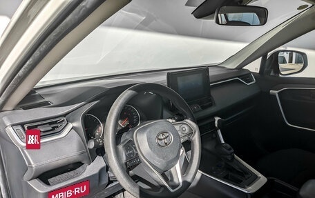 Toyota RAV4, 2021 год, 2 820 000 рублей, 16 фотография