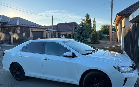 Toyota Camry, 2015 год, 1 900 000 рублей, 1 фотография