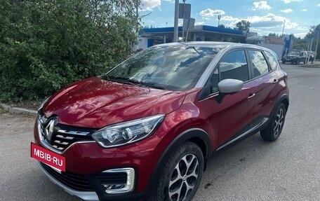 Renault Kaptur I рестайлинг, 2021 год, 2 150 000 рублей, 3 фотография