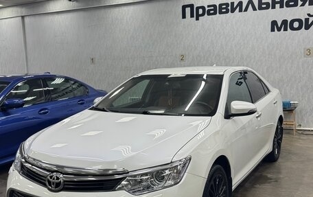 Toyota Camry, 2015 год, 1 900 000 рублей, 5 фотография