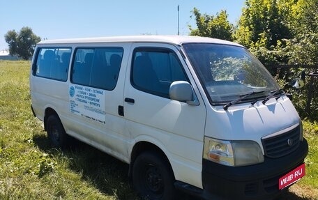 Toyota HiAce H100, 2000 год, 620 000 рублей, 3 фотография