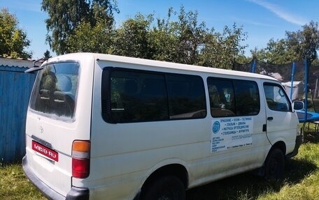 Toyota HiAce H100, 2000 год, 620 000 рублей, 4 фотография