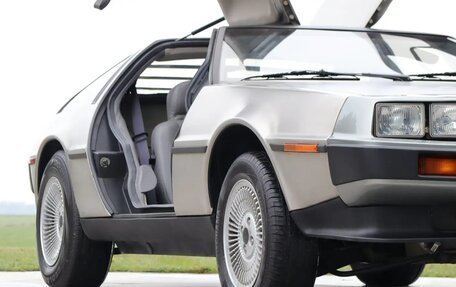 DeLorean DMC-12, 1981 год, 10 700 000 рублей, 8 фотография