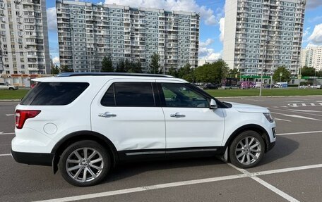 Ford Explorer VI, 2016 год, 2 400 000 рублей, 5 фотография